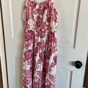 Old Navy Dress. With tags on